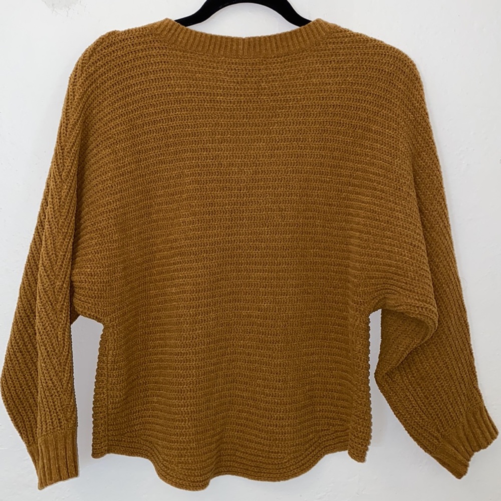 American Eagle Outfitters Mustard V-Neck Sweater - Picture 5 of 6